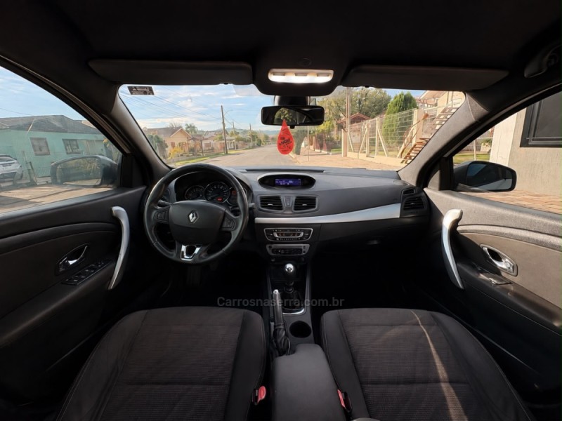 FLUENCE 2.0 DYNAMIQUE 16V FLEX 4P MANUAL - 2014 - ESTâNCIA VELHA