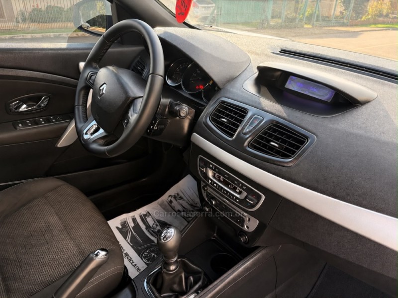 FLUENCE 2.0 DYNAMIQUE 16V FLEX 4P MANUAL - 2014 - ESTâNCIA VELHA