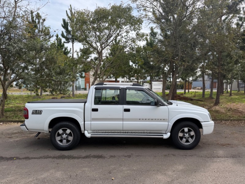S10 2.4 MPFI EXECUTIVE 4X2 CD 8V FLEX 4P MANUAL - 2010 - BENTO GONçALVES