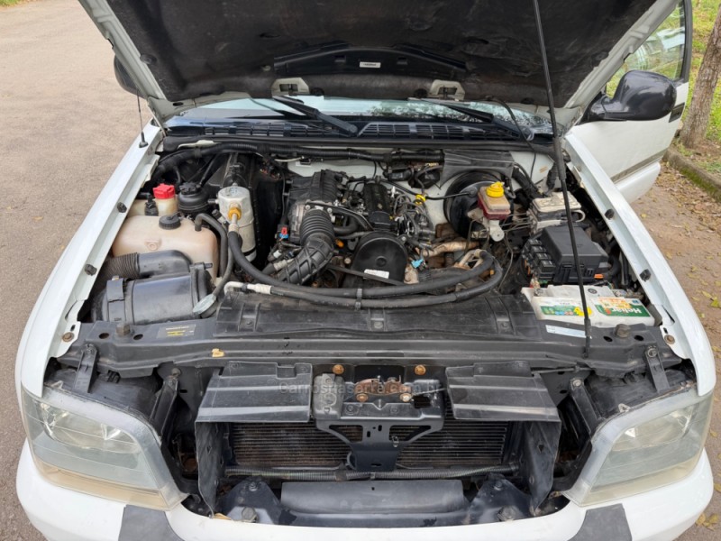 S10 2.4 MPFI EXECUTIVE 4X2 CD 8V FLEX 4P MANUAL - 2010 - BENTO GONçALVES