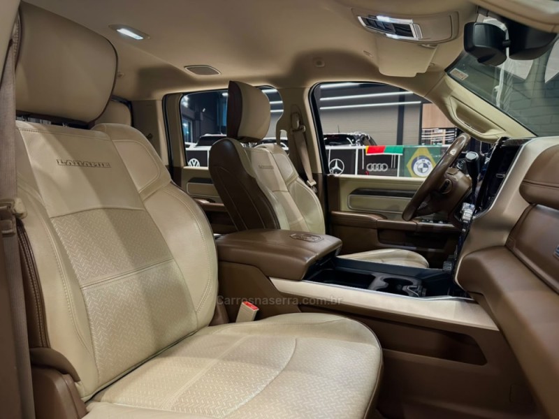 2500 LARAMIE 6.7 CD 4X4 TDI DIESEL 4P AUTOMÁTICA - 2020 - CAXIAS DO SUL