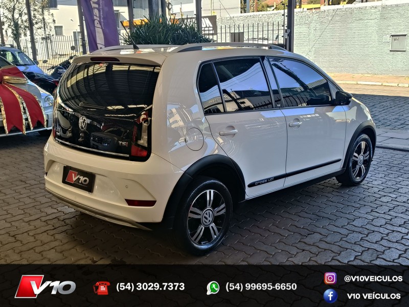 UP 1.0 TSI CROSS 12V FLEX 4P MANUAL - 2018 - CAXIAS DO SUL