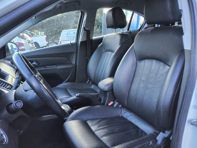 CRUZE 1.8 LT 16V FLEX 4P AUTOMÁTICO - 2014 - SãO SEBASTIãO DO CAí