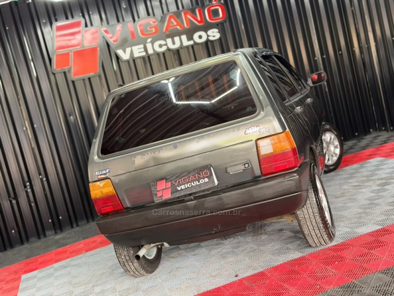 UNO 1.0 IE MILLE EP 8V GASOLINA 4P MANUAL - 2002 - CAXIAS DO SUL