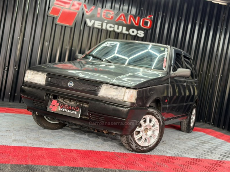 UNO 1.0 IE MILLE EP 8V GASOLINA 4P MANUAL - 2002 - CAXIAS DO SUL