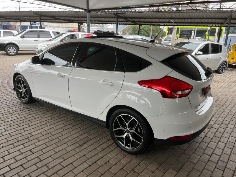 FOCUS 2.0 TITANIUM PLUS 16V FLEX 4P AUTOMÁTICO - 2016 - CAXIAS DO SUL