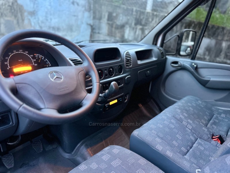 SPRINTER 2.2 CHASSI 413 CDI RODADO DUPLO DIESEL 3P MANUAL - 2011 - CAXIAS DO SUL