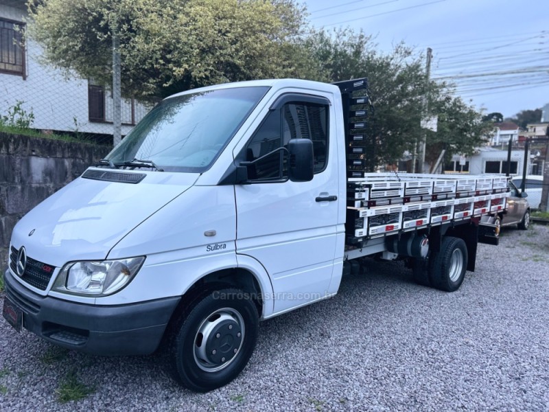 sprinter 2.2 chassi 413 cdi rodado duplo diesel 3p manual 2011 caxias do sul