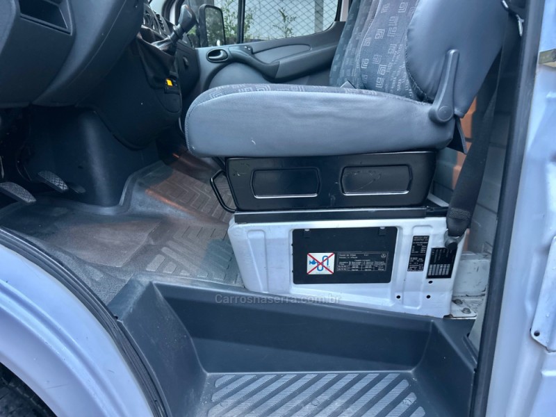 SPRINTER 2.2 CHASSI 413 CDI RODADO DUPLO DIESEL 3P MANUAL - 2011 - CAXIAS DO SUL