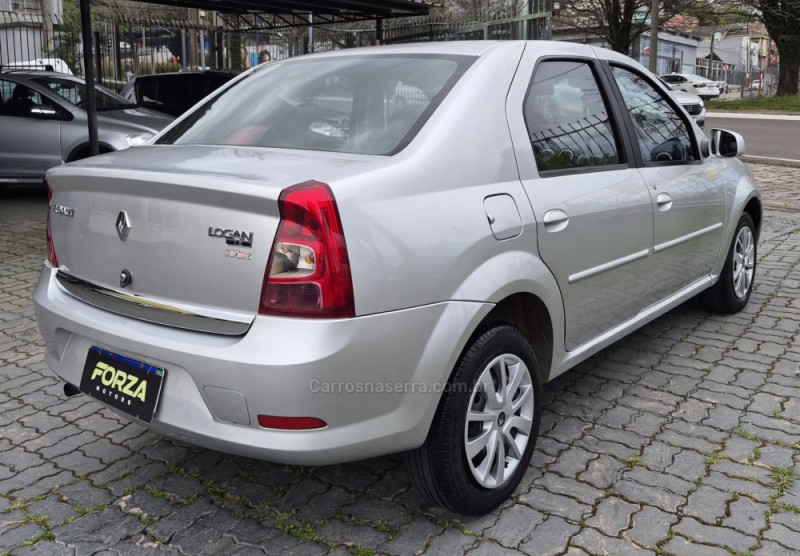 LOGAN 1.6 EXPRESSION 16V FLEX 4P MANUAL - 2011 - CAXIAS DO SUL