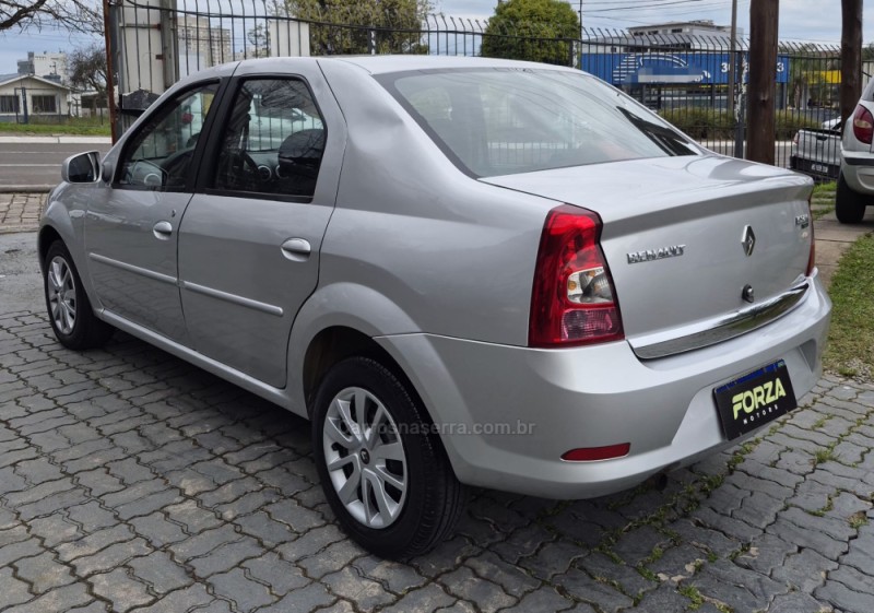 LOGAN 1.6 EXPRESSION 16V FLEX 4P MANUAL - 2011 - CAXIAS DO SUL