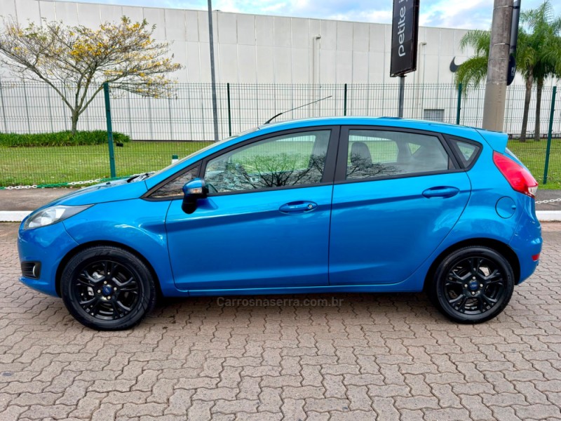 FIESTA 1.6 SE HATCH 16V FLEX 4P MANUAL - 2016 - ESTâNCIA VELHA