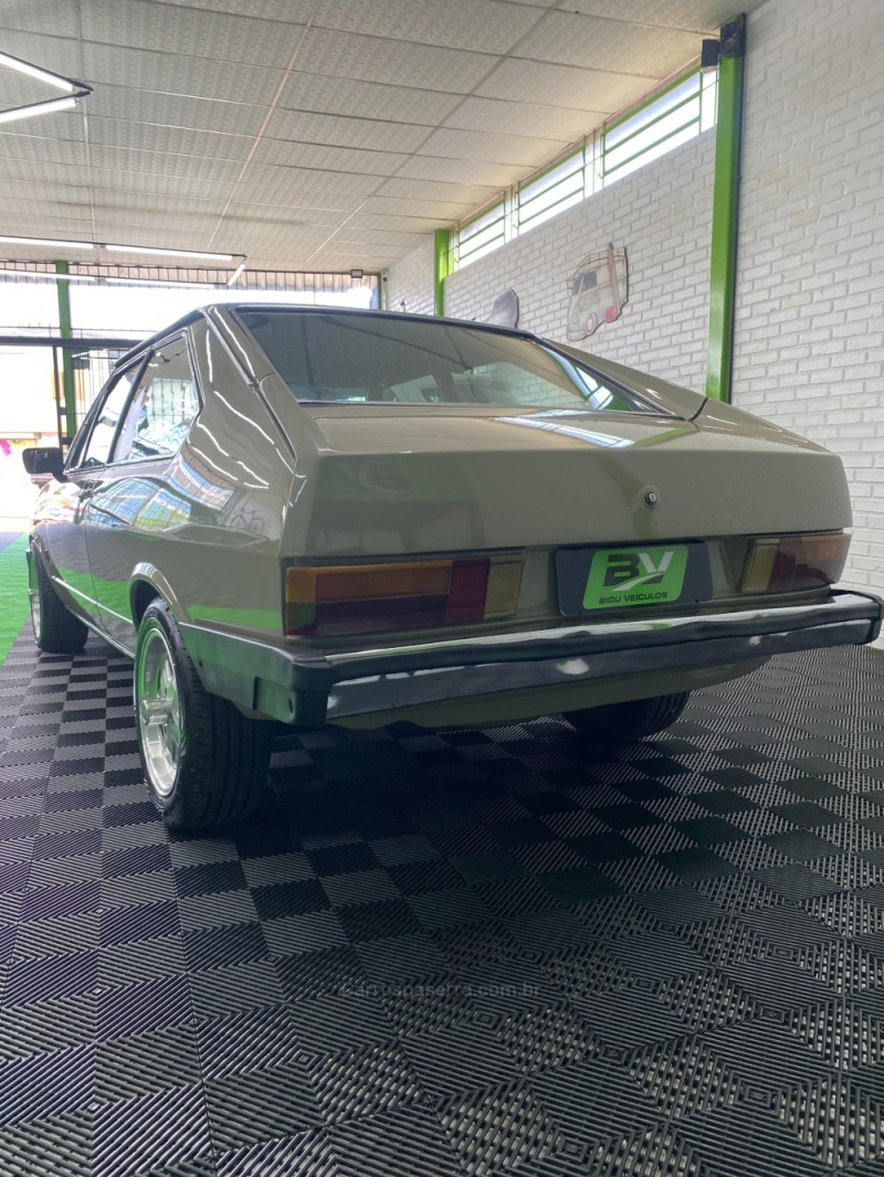 PASSAT 1.6 TS 8V GASOLINA 2P MANUAL - 1980 - VACARIA