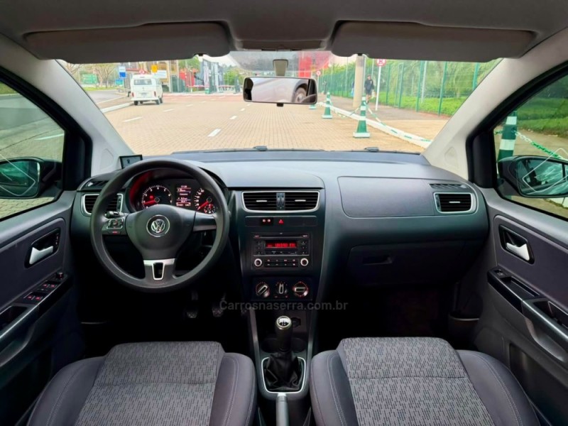 FOX 1.6 MI ITREND 8V FLEX 4P MANUAL - 2013 - ESTâNCIA VELHA