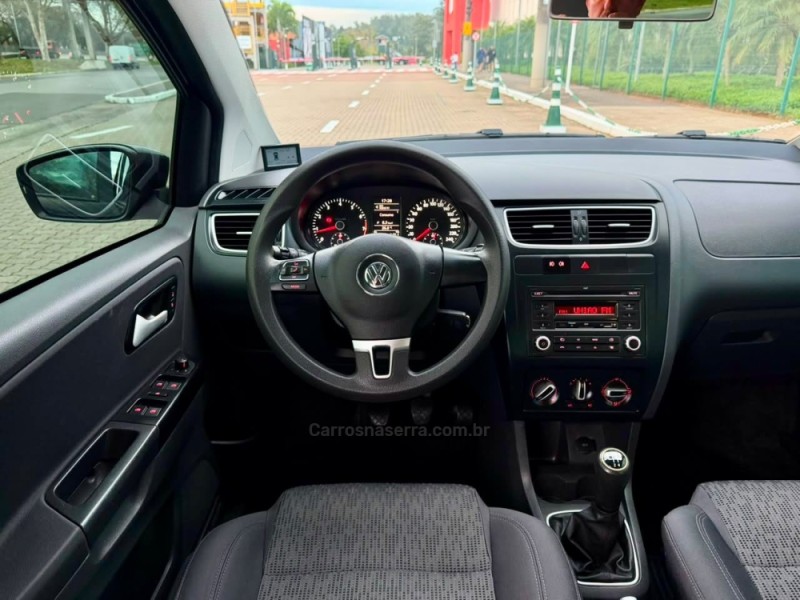 FOX 1.6 MI ITREND 8V FLEX 4P MANUAL - 2013 - ESTâNCIA VELHA