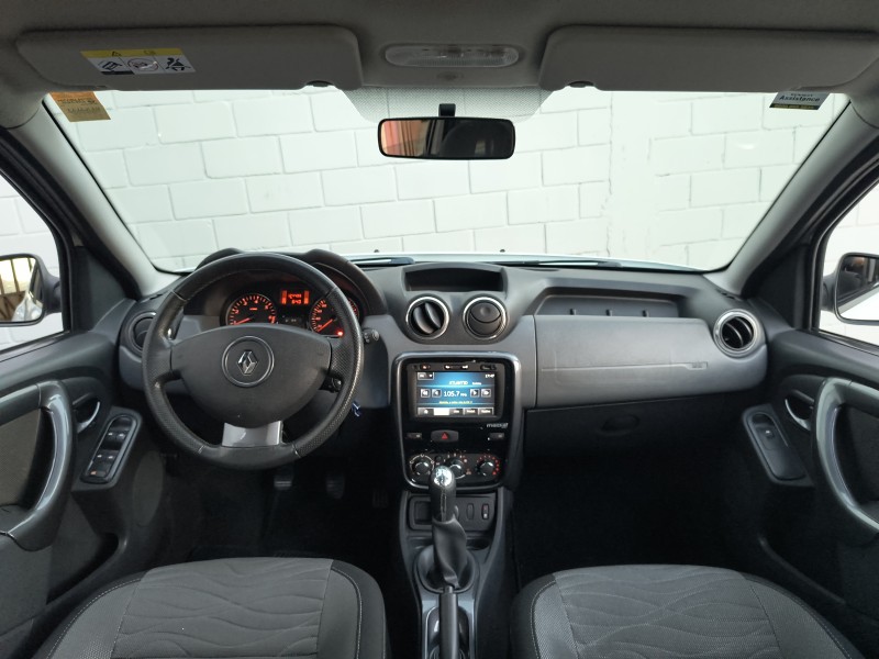 DUSTER 1.6 DYNAMIQUE 4X2 16V FLEX 4P MANUAL - 2015 - CAXIAS DO SUL