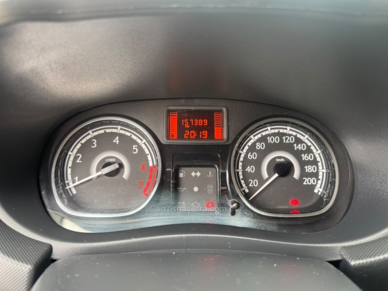 SANDERO 1.0 EXPRESSION 16V FLEX 4P MANUAL - 2014 - FARROUPILHA