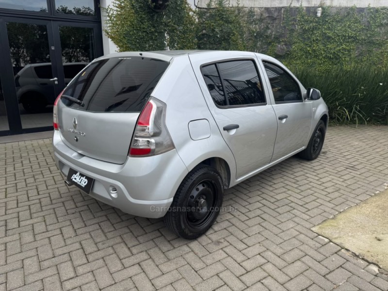 SANDERO 1.0 EXPRESSION 16V FLEX 4P MANUAL - 2014 - FARROUPILHA
