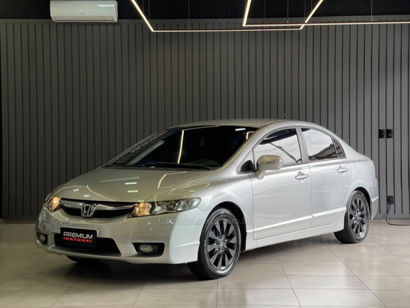CIVIC 1.8 LXL 16V FLEX 4P MANUAL - 2011 - DOIS IRMãOS