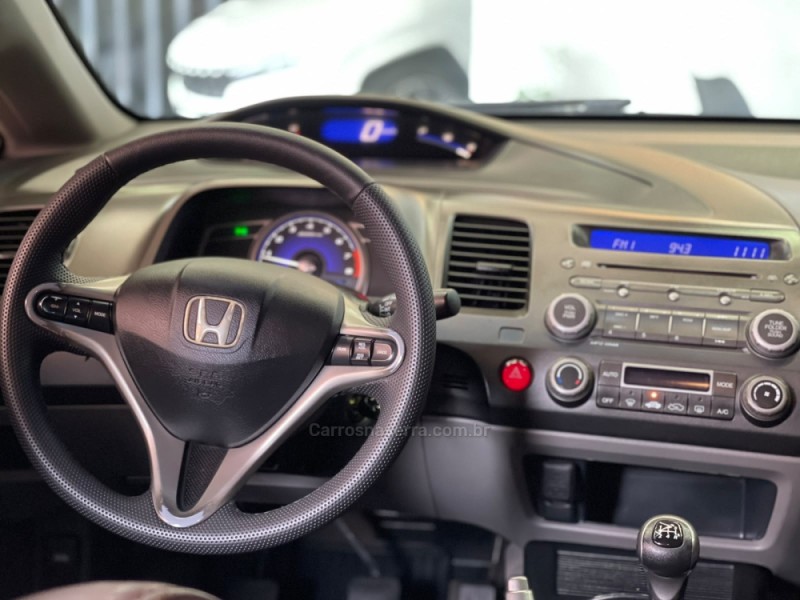 CIVIC 1.8 LXL 16V FLEX 4P MANUAL - 2011 - DOIS IRMãOS