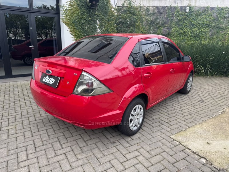FIESTA 1.6 MPI CLASS SEDAN 8V FLEX 4P MANUAL - 2011 - FARROUPILHA