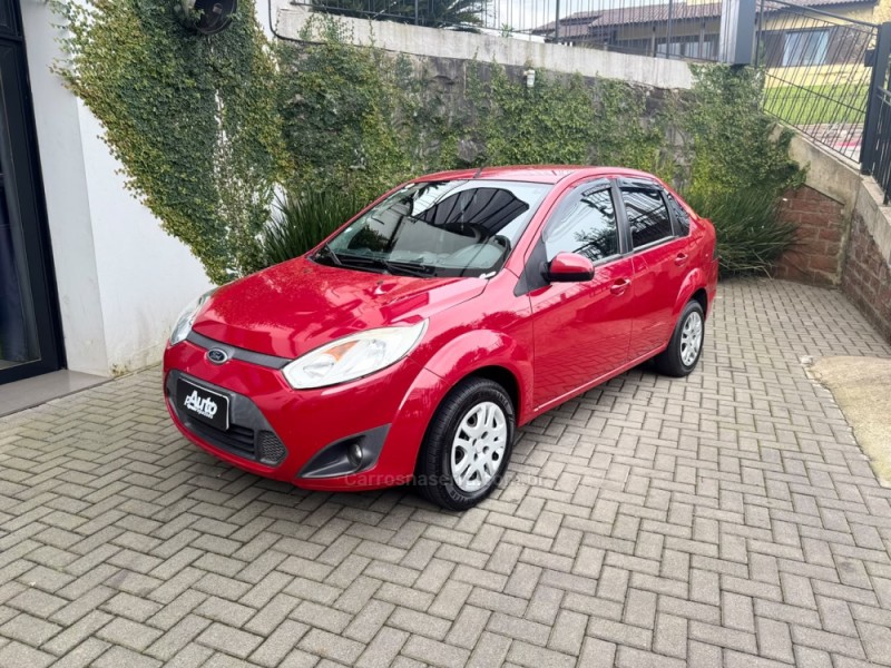 fiesta 1.6 mpi class sedan 8v flex 4p manual 2011 farroupilha