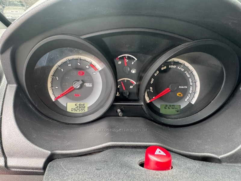 FIESTA 1.6 MPI CLASS SEDAN 8V FLEX 4P MANUAL - 2011 - FARROUPILHA