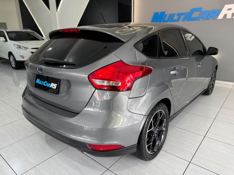 FOCUS 2.0 SE 16V FLEX 4P AUTOMÁTICO - 2018 - ESTâNCIA VELHA
