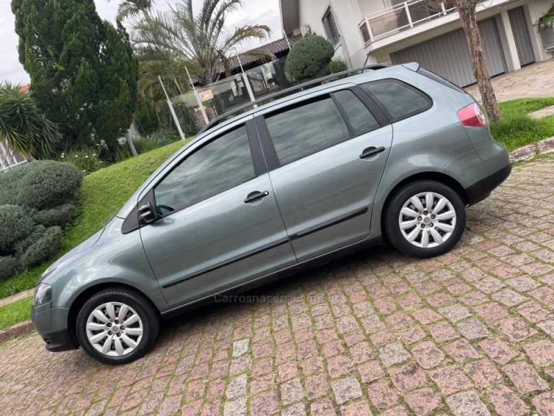 SPACEFOX 1.6 MI TREND 8V FLEX 4P MANUAL - 2009 - PORTO ALEGRE