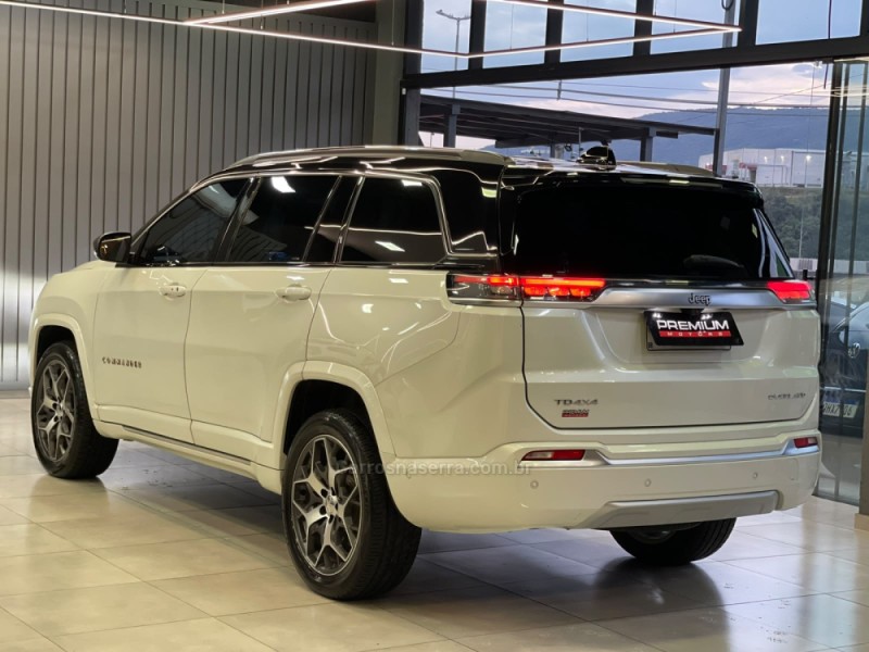 COMMANDER 2.0 OVERLAND TD380 4X4 TURBO DIESEL 4P AUTOMÁTICO - 2023 - DOIS IRMãOS