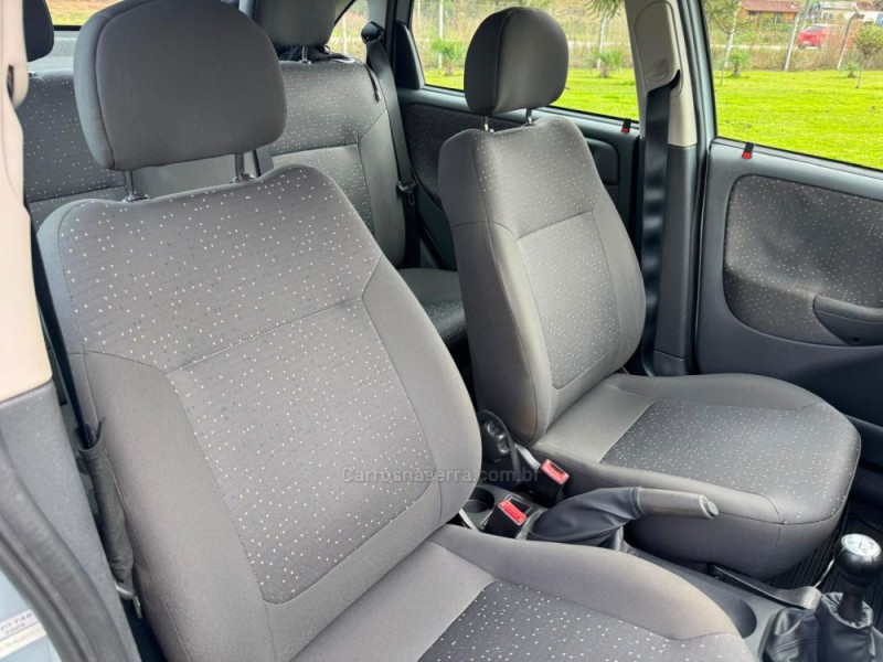 CORSA 1.4 MPFI PREMIUM SEDAN 8V FLEX 4P MANUAL - 2009 - CAXIAS DO SUL