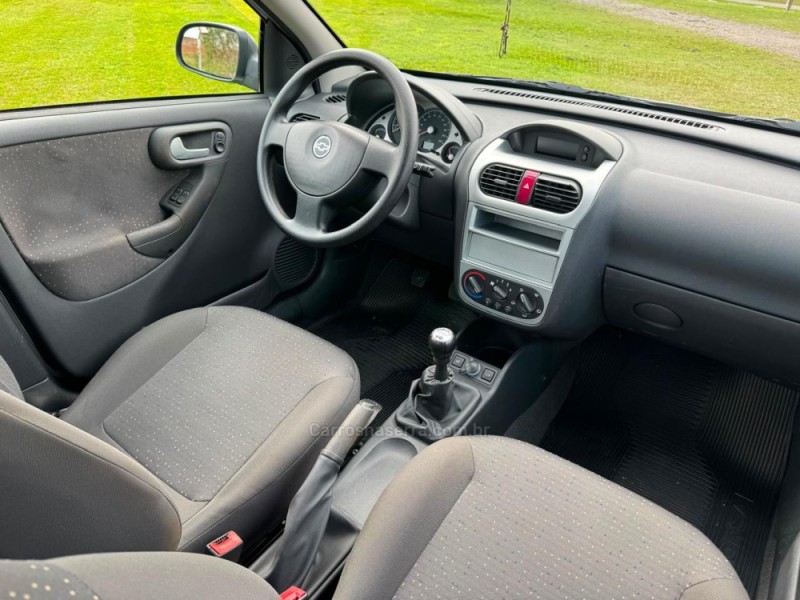 CORSA 1.4 MPFI PREMIUM SEDAN 8V FLEX 4P MANUAL - 2009 - CAXIAS DO SUL