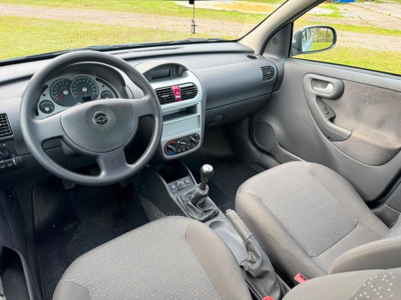 CORSA 1.4 MPFI PREMIUM SEDAN 8V FLEX 4P MANUAL - 2009 - CAXIAS DO SUL