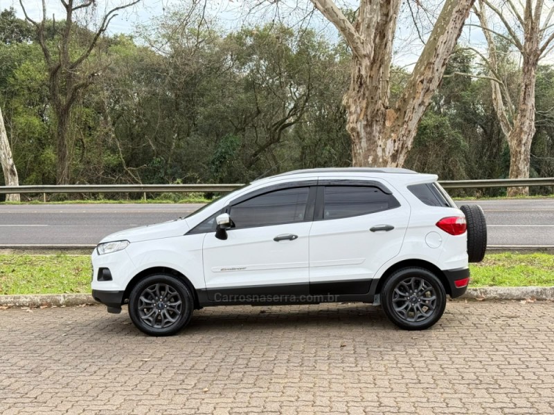 ECOSPORT 1.6 FREESTYLE 16V FLEX 4P MANUAL - 2015 - DOIS IRMãOS