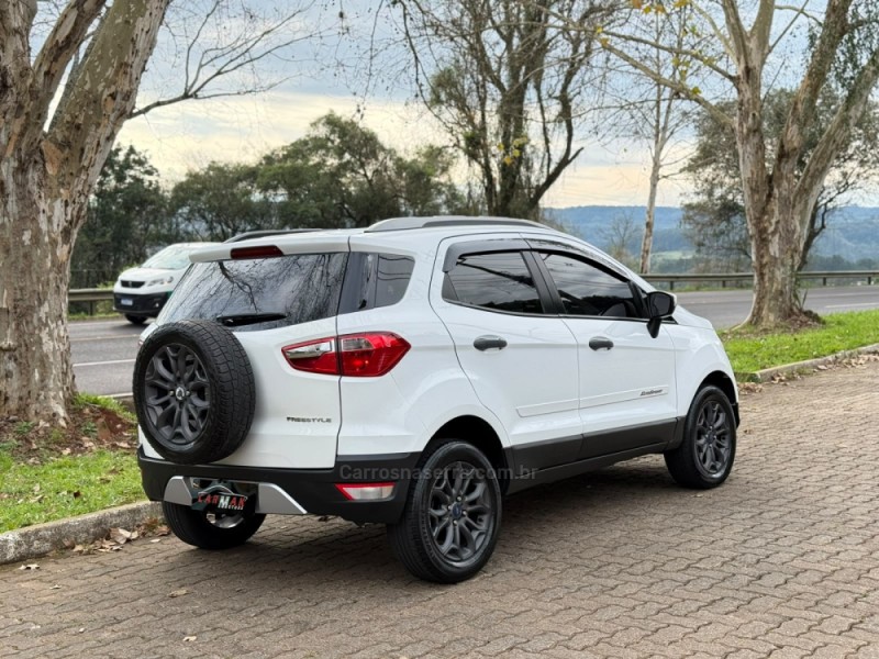 ECOSPORT 1.6 FREESTYLE 16V FLEX 4P MANUAL - 2015 - DOIS IRMãOS