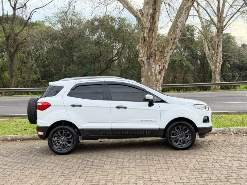 ECOSPORT 1.6 FREESTYLE 16V FLEX 4P MANUAL - 2015 - DOIS IRMãOS