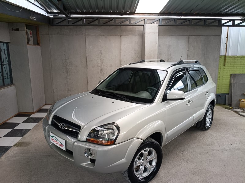 tucson 2.0 mpfi gls 16v 143cv 2wd gasolina 4p automatico 2011 caxias do sul