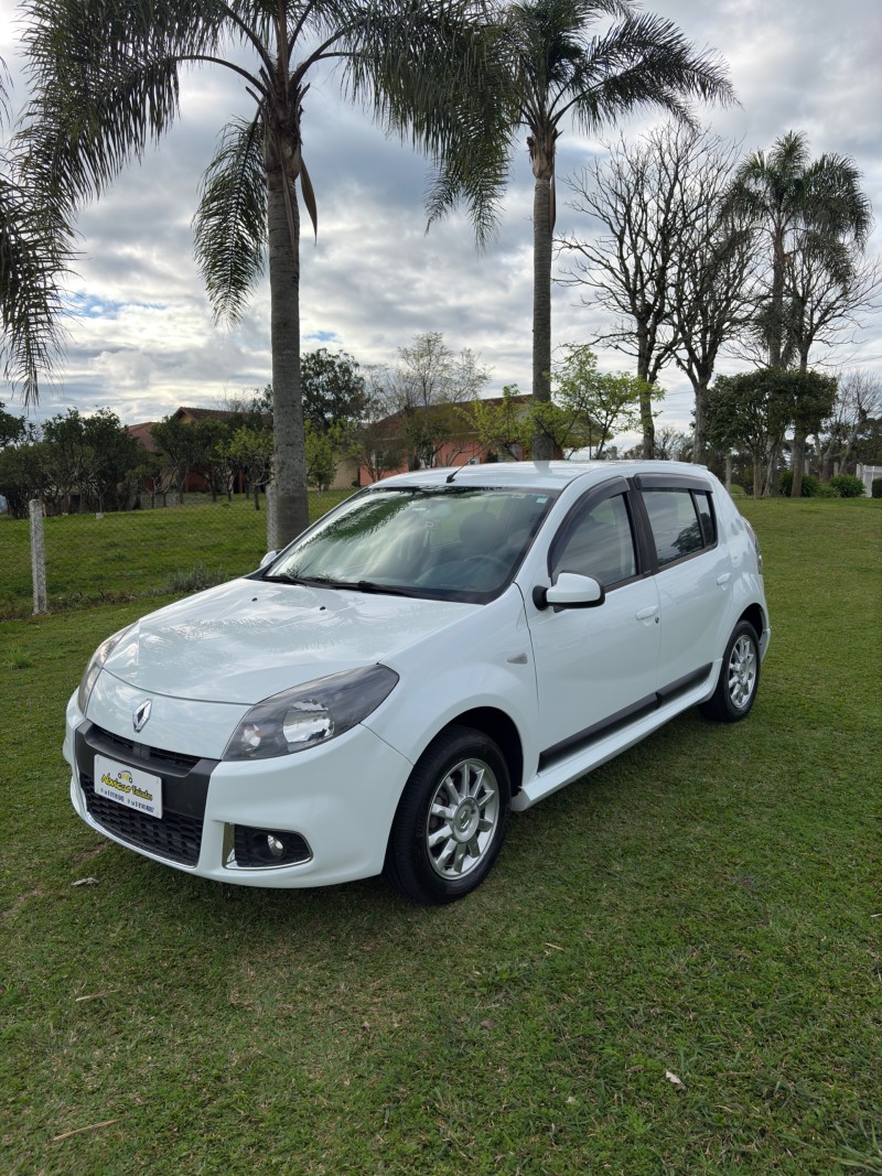 SANDERO 1.6 PRIVILÉGE 16V FLEX 4P AUTOMÁTICO
