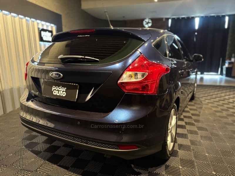 FOCUS 1.6 S 16V FLEX 4P MANUAL - 2015 - FARROUPILHA