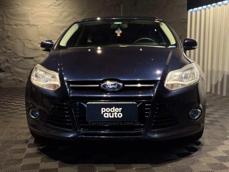 FOCUS 1.6 S 16V FLEX 4P MANUAL - 2015 - FARROUPILHA
