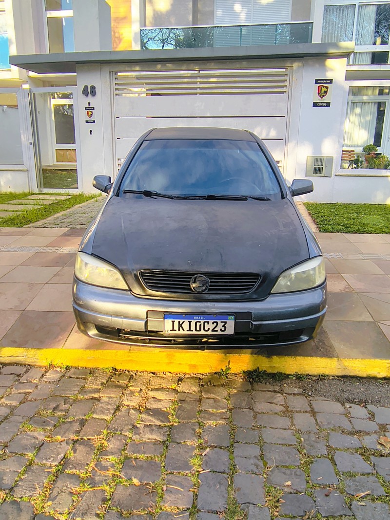 ASTRA 1.8 MPFI MILLENIUM II SEDAN 8V GASOLINA 4P MANUAL - 2001 - FARROUPILHA