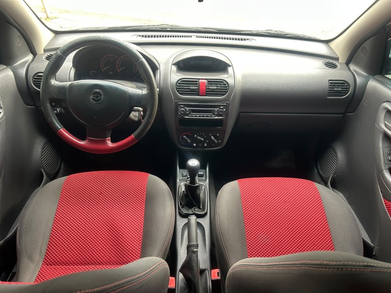 CORSA 1.8 MPFI SS 8V FLEX 4P MANUAL - 2009 - TRêS COROAS