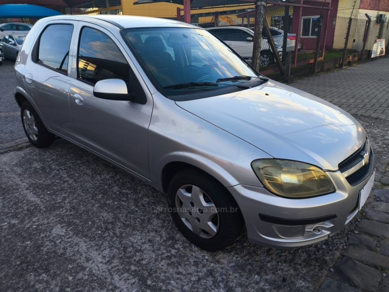 CELTA 1.0 MPFI LT 8V FLEX 4P MANUAL - 2013 - FARROUPILHA