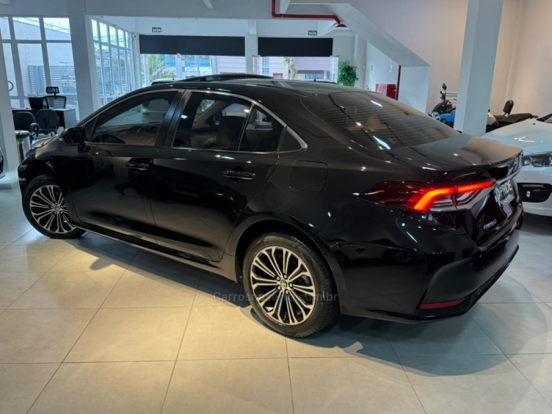 COROLLA 2.0 ALTIS PREMIUM 16V FLEX 4P AUTOMÁTICO - 2020 - CAXIAS DO SUL