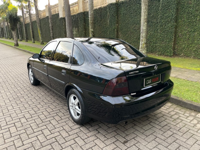 VECTRA 2.2 SFI GLS 16V GASOLINA 4P MANUAL - 2000 - CAXIAS DO SUL