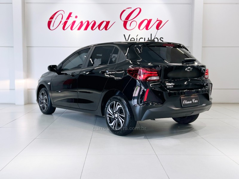 ONIX 1.0 LT 12V TURBO FLEX 4P MANUAL - 2024 - FLORES DA CUNHA