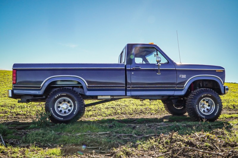 F-150 5.8 XLT 4X4 CS V8 GASOLINA 2P AUTOMÁTICO - 1984 - CAXIAS DO SUL