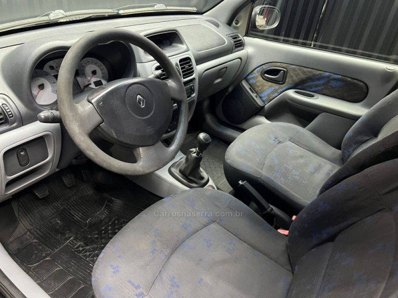CLIO 1.0 EXPRESSION 16V FLEX 4P MANUAL - 2005 - CAXIAS DO SUL