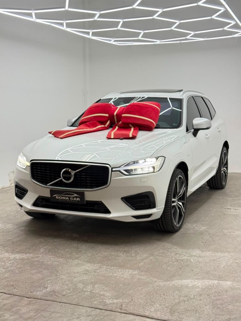 XC60 2.0 T8 R DESIGN HYBRID GASOLINA 4P AUTOMÁTICO - 2019 - CAXIAS DO SUL