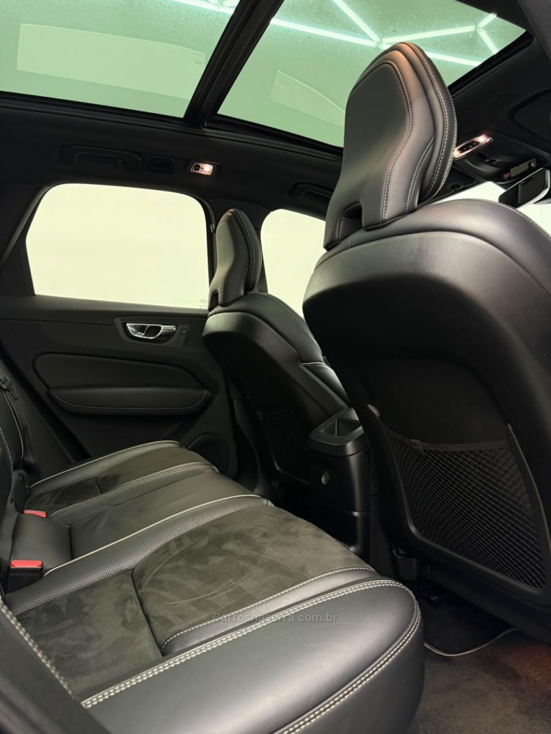 XC60 2.0 T8 R DESIGN HYBRID GASOLINA 4P AUTOMÁTICO - 2019 - CAXIAS DO SUL